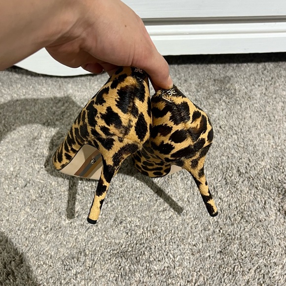 Sam Edelman Hazel Leopard Print Pumps - Picture 4 of 6